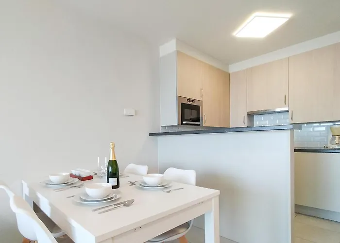 Apartment 2 Bedroom Amazing In *