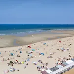 2 Bedroom Amazing In Oostende