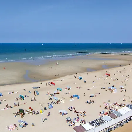 2 Bedroom Amazing In Oostende